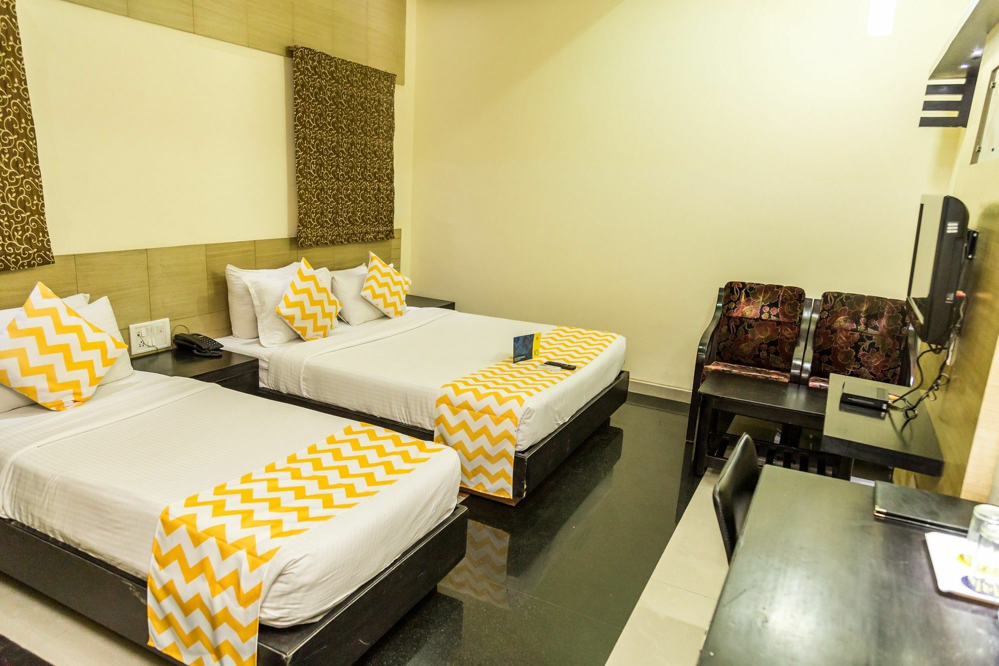 Hotel Arafa Inn Bangalore Exteriör bild