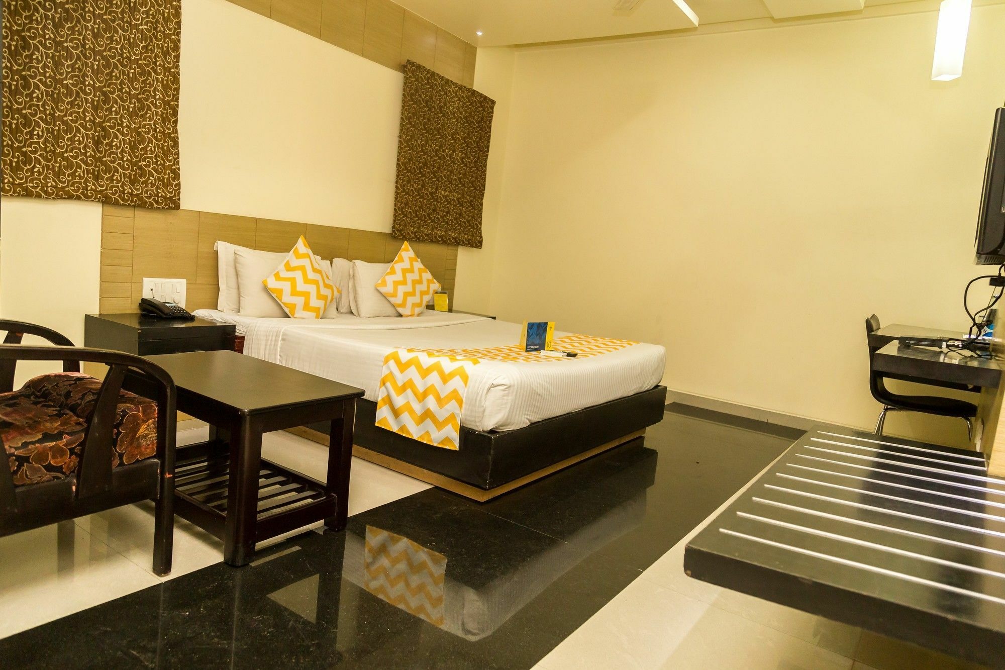 Hotel Arafa Inn Bangalore Exteriör bild